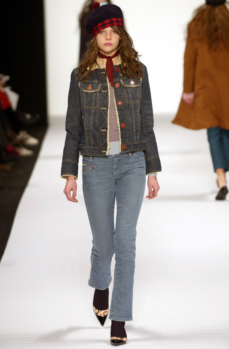 Marc by Marc Jacobs fashion show for Autumn/Winter 2003