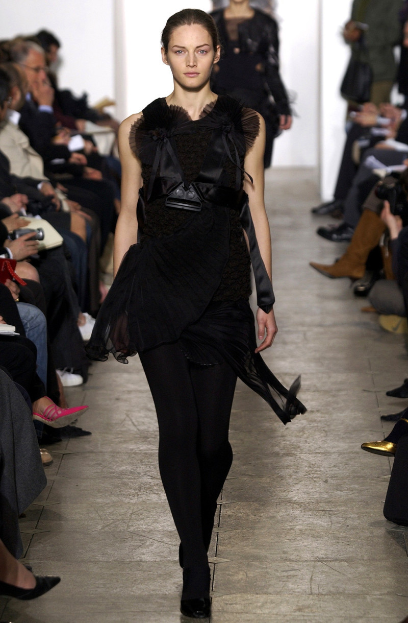 Helmut Lang fashion show for Autumn/Winter 2003