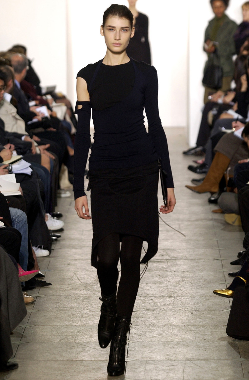 Helmut Lang fashion show for Autumn/Winter 2003