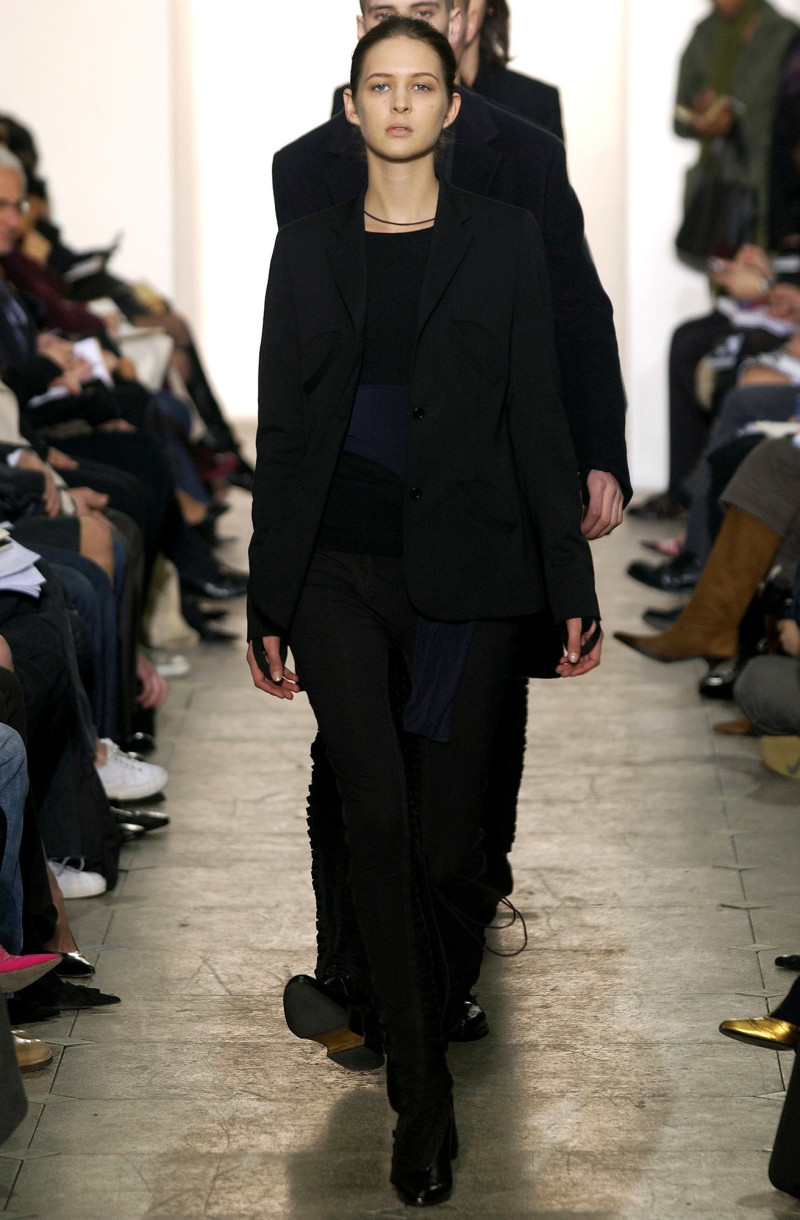Helmut Lang fashion show for Autumn/Winter 2003