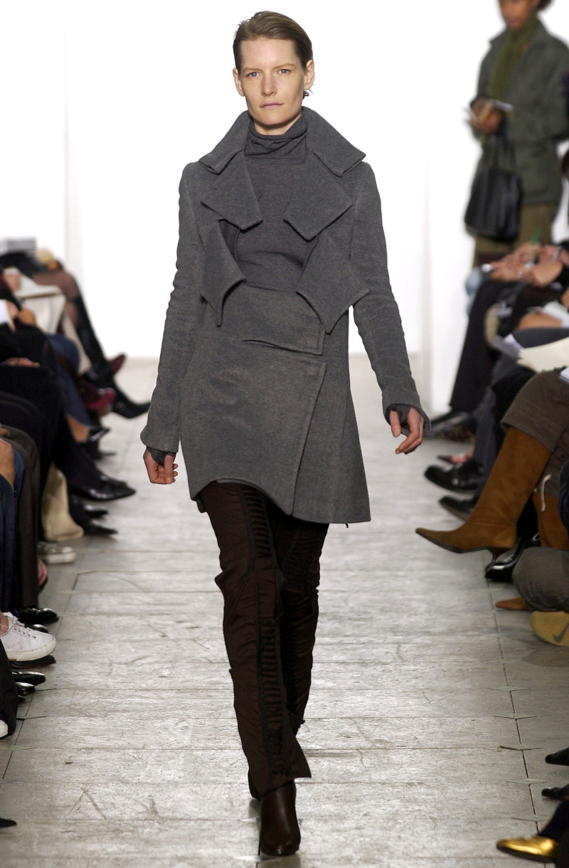 Helmut Lang fashion show for Autumn/Winter 2003