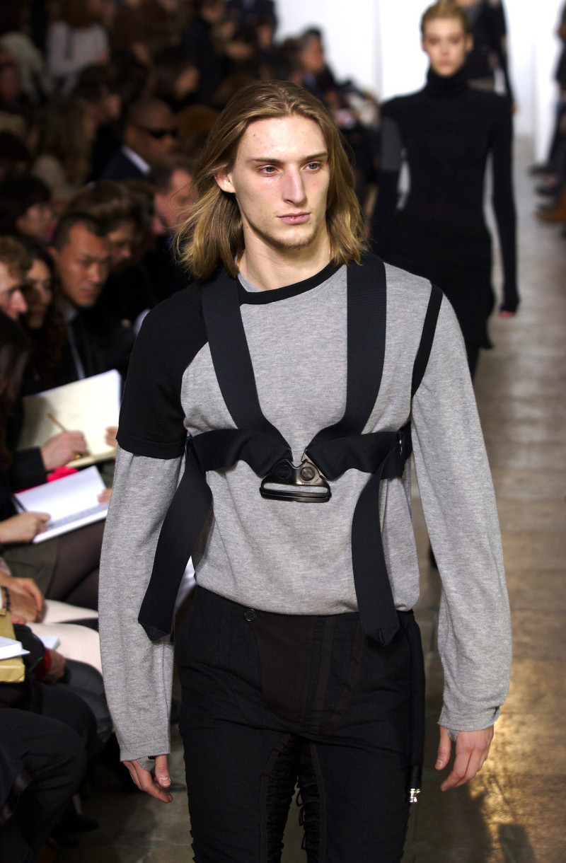 Helmut Lang fashion show for Autumn/Winter 2003