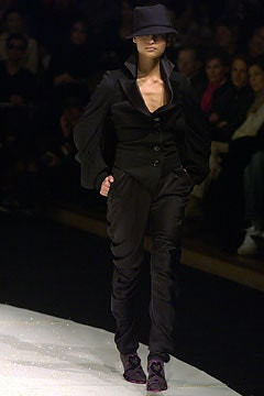 Emanuel Ungaro fashion show for Autumn/Winter 2003