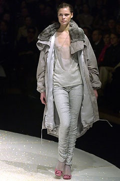 Emanuel Ungaro fashion show for Autumn/Winter 2003