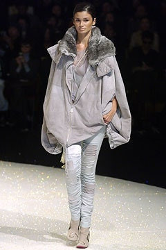 Emanuel Ungaro fashion show for Autumn/Winter 2003