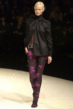 Emanuel Ungaro fashion show for Autumn/Winter 2003