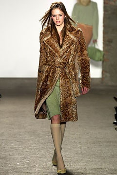 DKNY fashion show for Autumn/Winter 2003