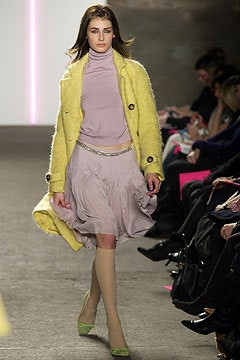 DKNY fashion show for Autumn/Winter 2003