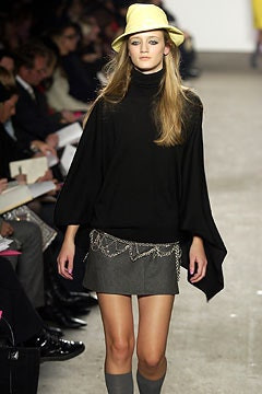 DKNY fashion show for Autumn/Winter 2003