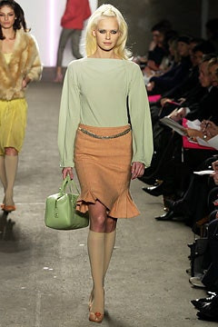 DKNY fashion show for Autumn/Winter 2003