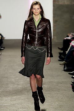 DKNY fashion show for Autumn/Winter 2003