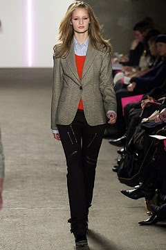 DKNY fashion show for Autumn/Winter 2003