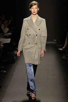 Carolina Herrera fashion show for Autumn/Winter 2003