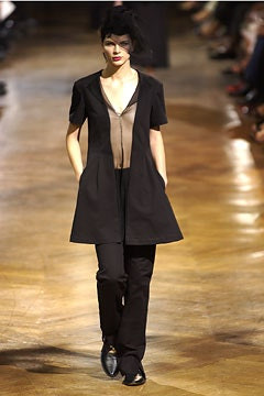 Yohji Yamamoto fashion show for Spring/Summer 2003