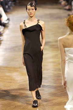 Yohji Yamamoto fashion show for Spring/Summer 2003