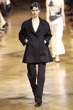 Yohji Yamamoto fashion show for Spring/Summer 2003