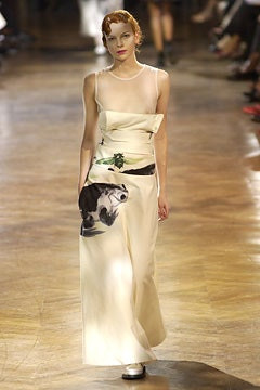 Yohji Yamamoto fashion show for Spring/Summer 2003