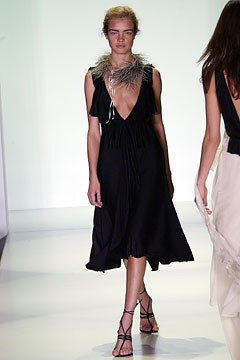 Vera Wang fashion show for Spring/Summer 2003