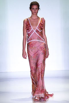 Vera Wang fashion show for Spring/Summer 2003