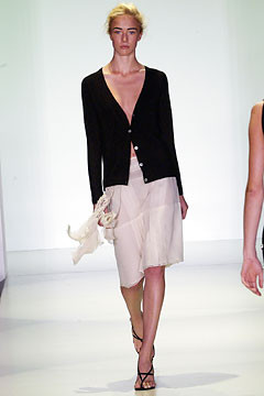 Vera Wang fashion show for Spring/Summer 2003