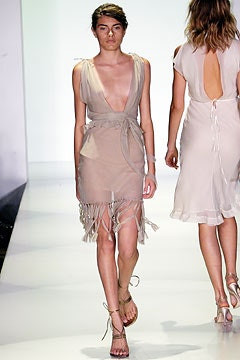 Vera Wang fashion show for Spring/Summer 2003