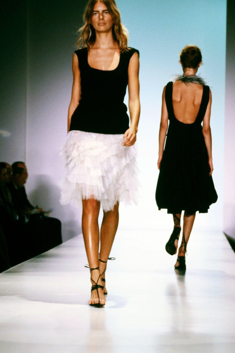 Karolina Kurkova featured in  the Vera Wang fashion show for Spring/Summer 2003