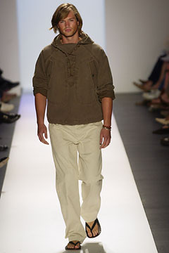 Tommy Hilfiger fashion show for Spring/Summer 2003
