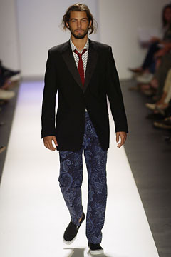 Tommy Hilfiger fashion show for Spring/Summer 2003