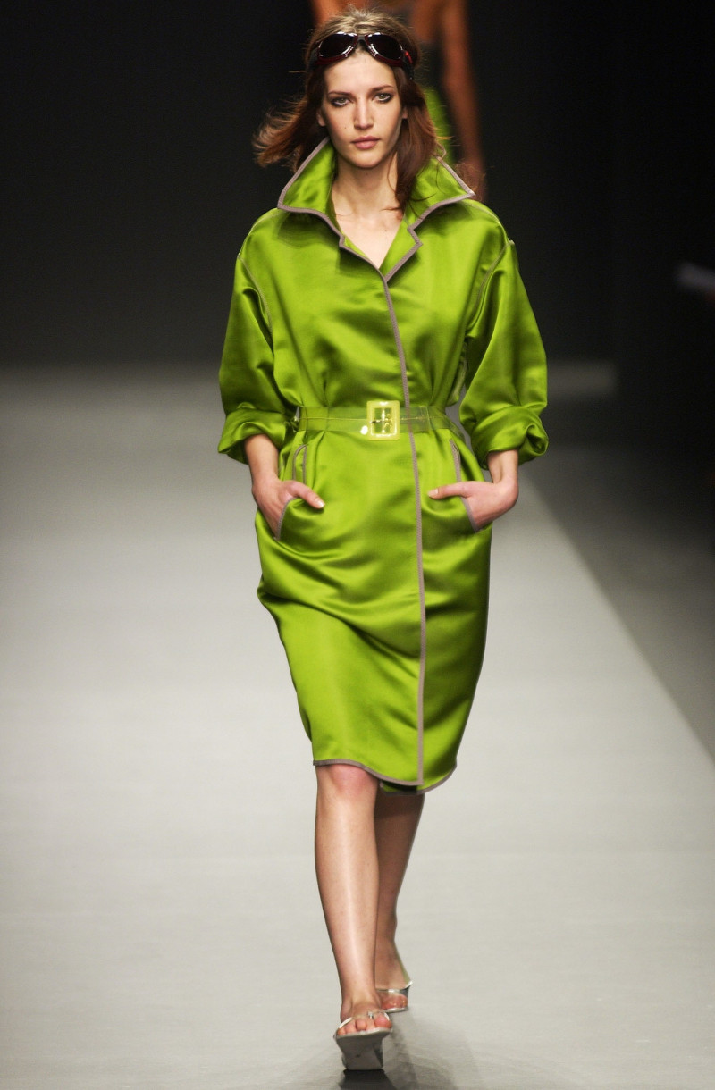Prada fashion show for Spring/Summer 2003