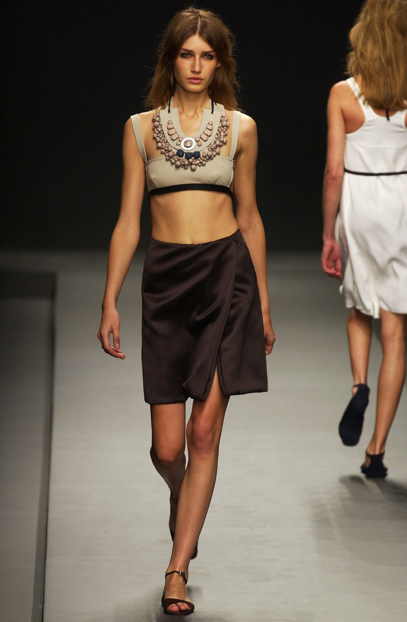 Prada fashion show for Spring/Summer 2003