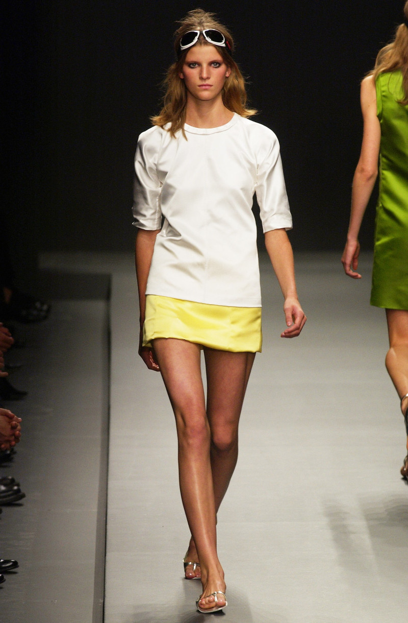 Prada fashion show for Spring/Summer 2003