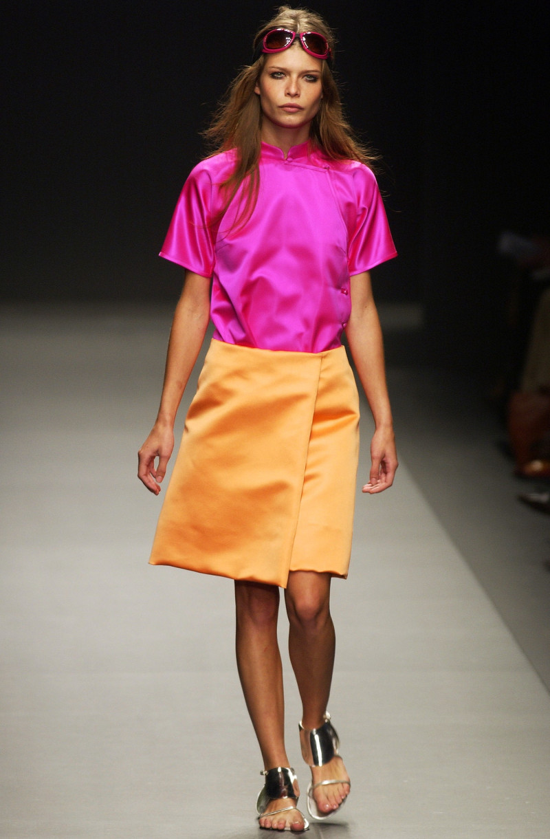 Prada fashion show for Spring/Summer 2003