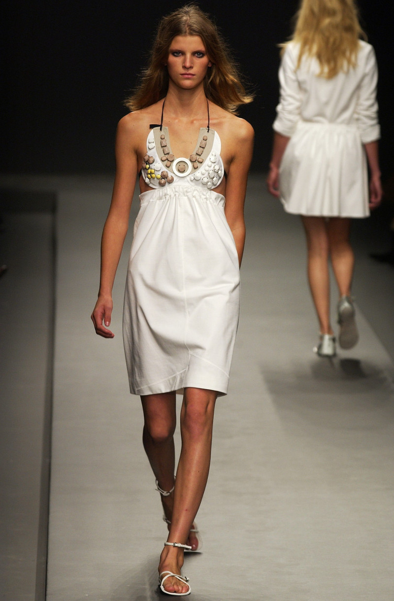 Prada fashion show for Spring/Summer 2003