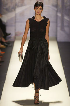 Oscar de la Renta fashion show for Spring/Summer 2003