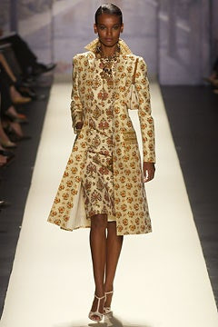 Oscar de la Renta fashion show for Spring/Summer 2003