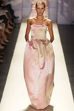 Oscar de la Renta fashion show for Spring/Summer 2003