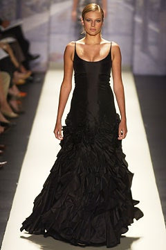 Oscar de la Renta fashion show for Spring/Summer 2003