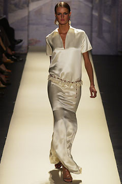 Oscar de la Renta fashion show for Spring/Summer 2003