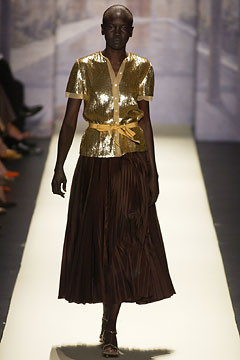 Oscar de la Renta fashion show for Spring/Summer 2003