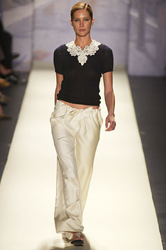 Oscar de la Renta fashion show for Spring/Summer 2003