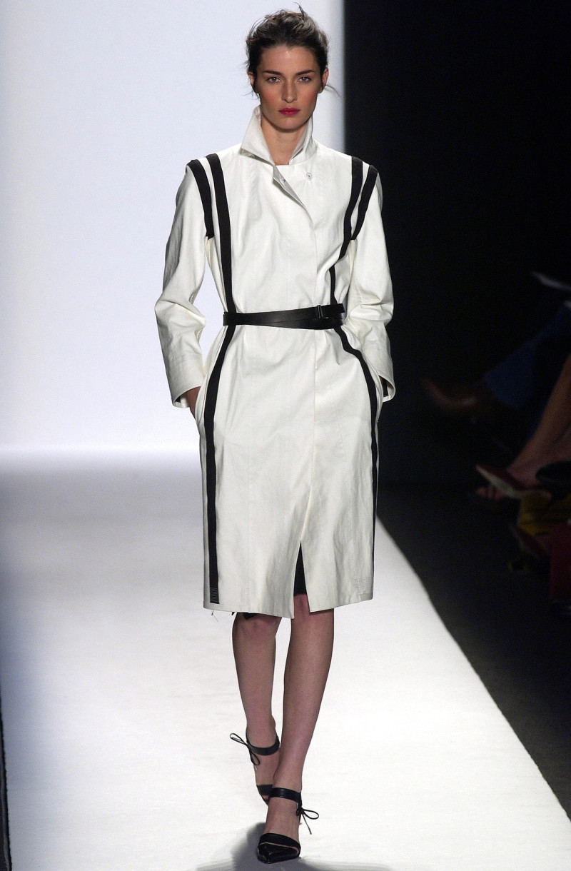 Narciso Rodriguez fashion show for Spring/Summer 2003