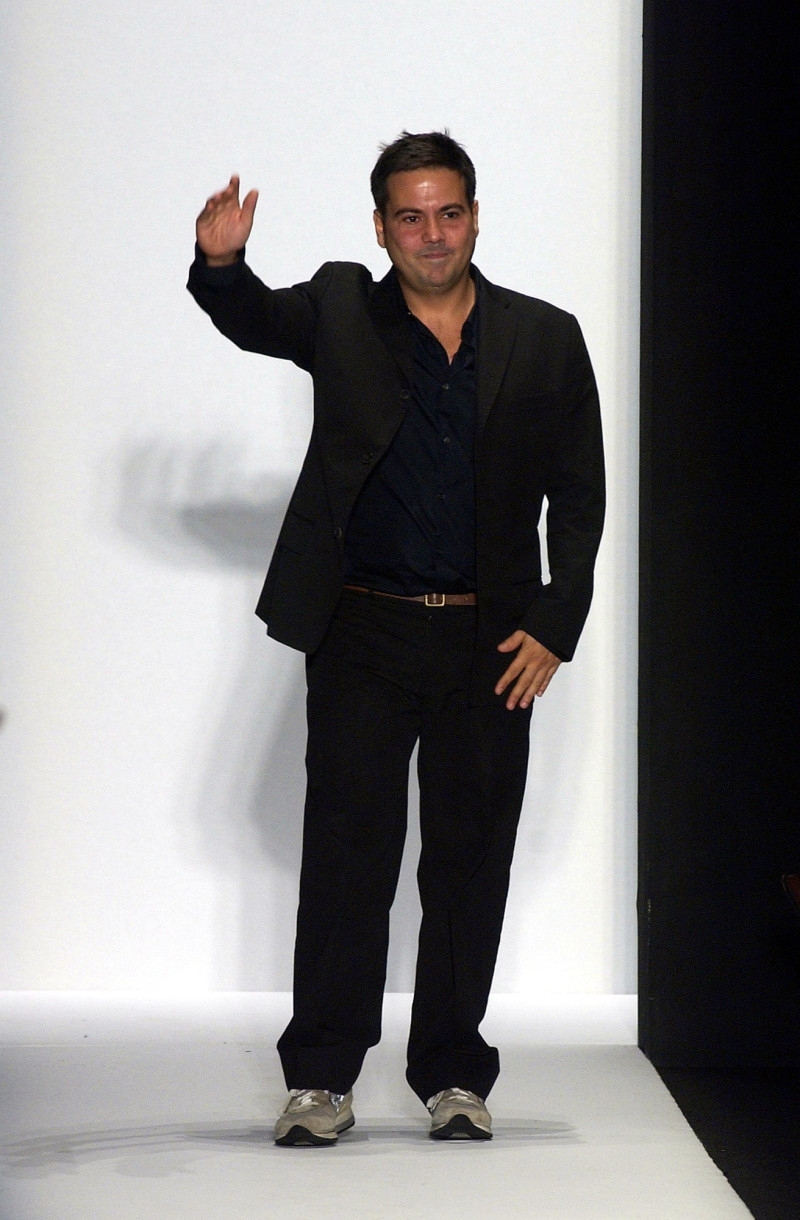 Narciso Rodriguez fashion show for Spring/Summer 2003