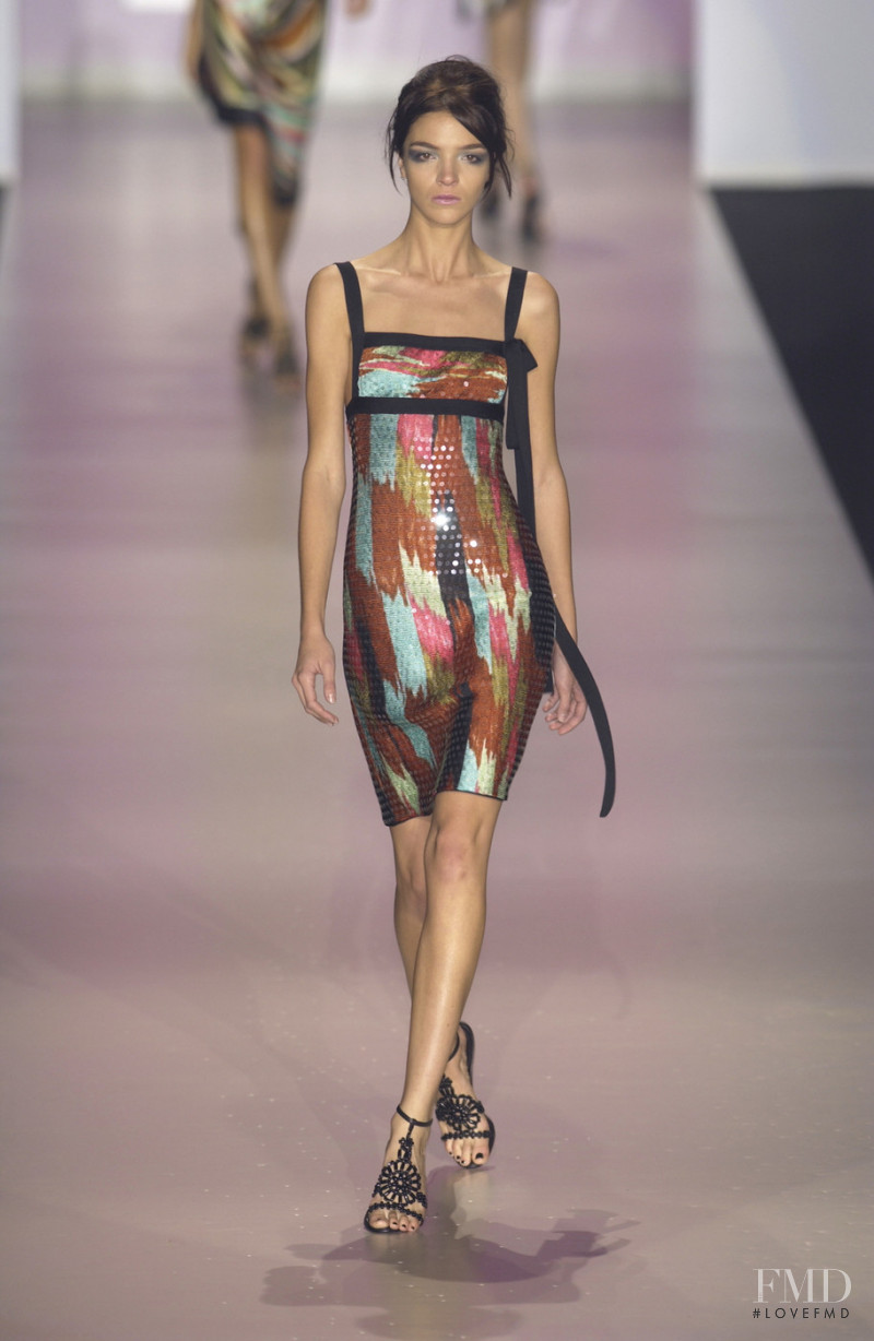 Mariacarla Boscono featured in  the Missoni fashion show for Spring/Summer 2003