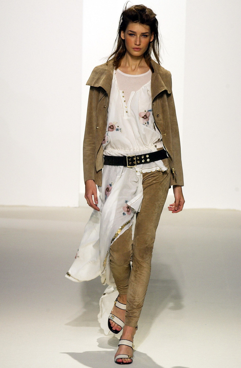 Marni fashion show for Spring/Summer 2003