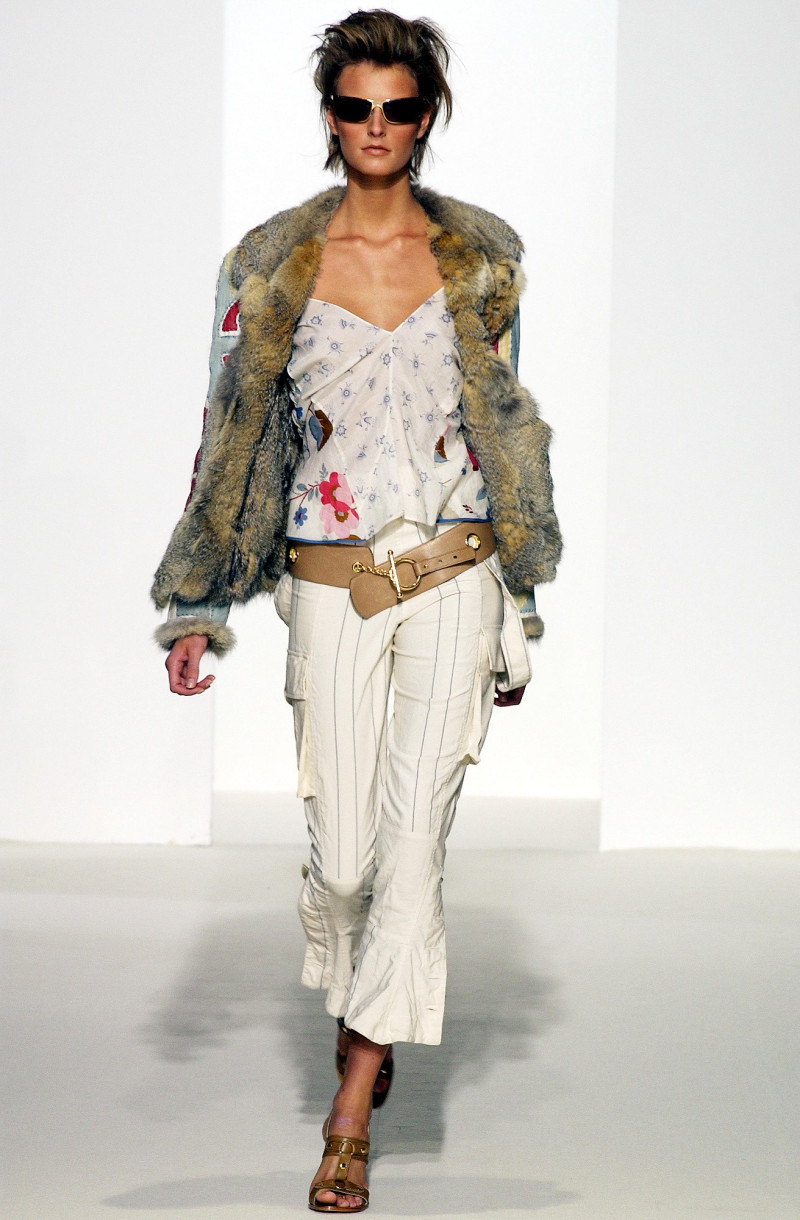 Marni fashion show for Spring/Summer 2003