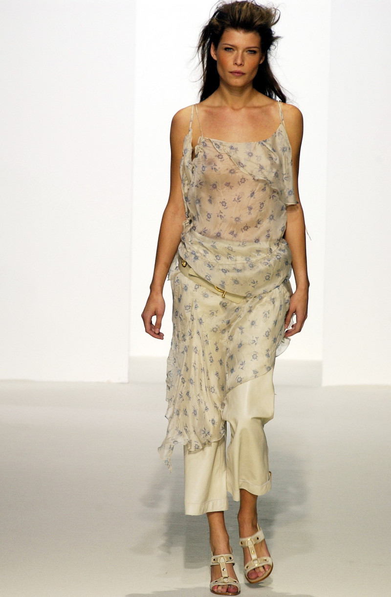 Marni fashion show for Spring/Summer 2003