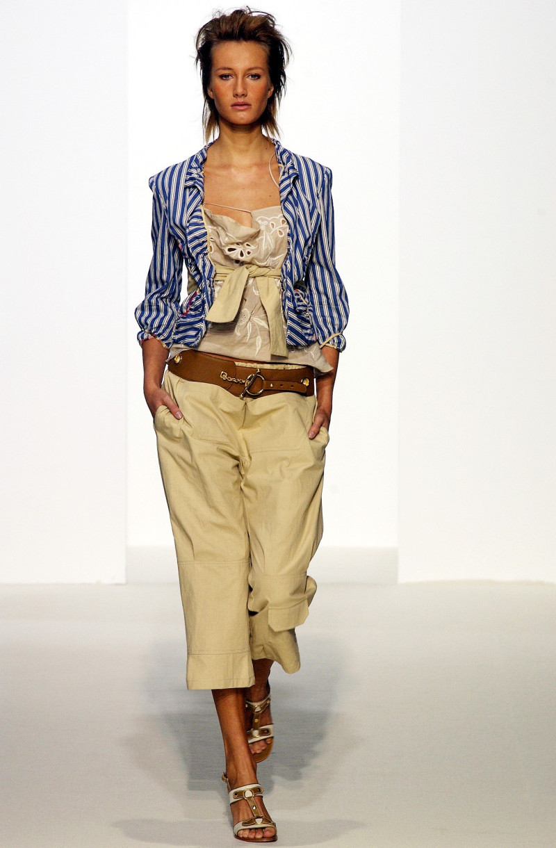 Marni fashion show for Spring/Summer 2003