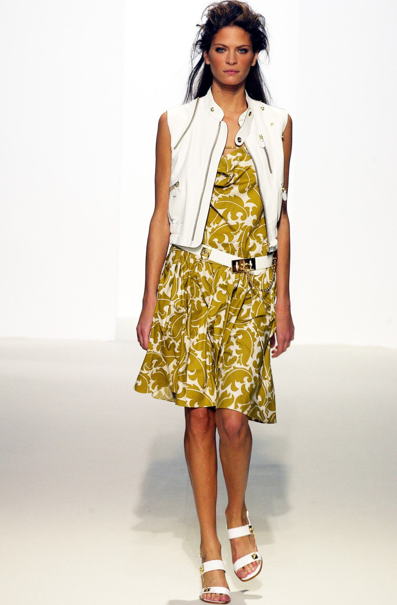 Marni fashion show for Spring/Summer 2003