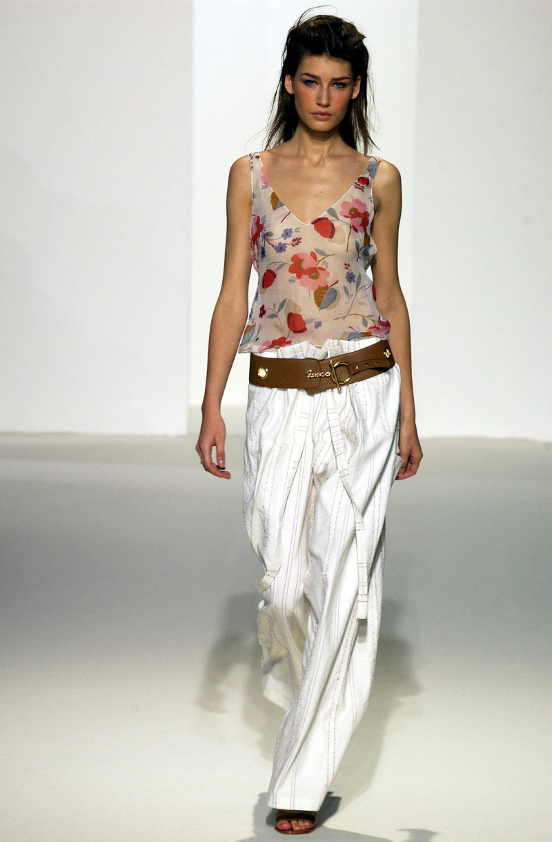 Marni fashion show for Spring/Summer 2003