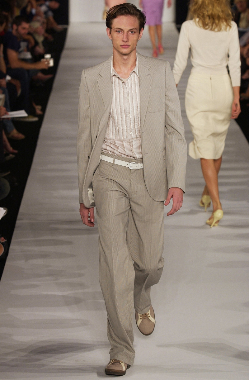 Marc Jacobs fashion show for Spring/Summer 2003